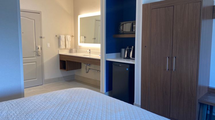 Holiday Inn Express/Stes Silicon Valley Room