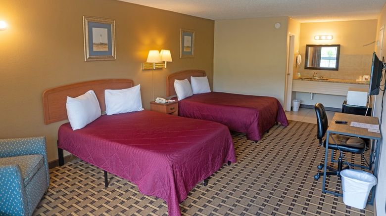 <b>Red Carpet Inn & Suites Room</b>. Images powered by <a href="https://www.leonardoworldwide.com/" title="Leonardo Worldwide" target="_blank">Leonardo</a>.