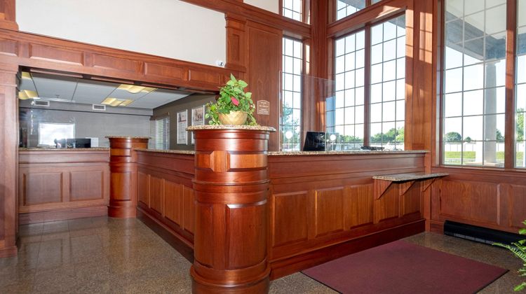 HomeTowne Studios Wilmington-New Castle Lobby