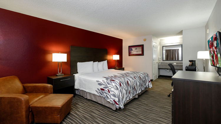 Red Roof Inn DeFuniak Springs Room