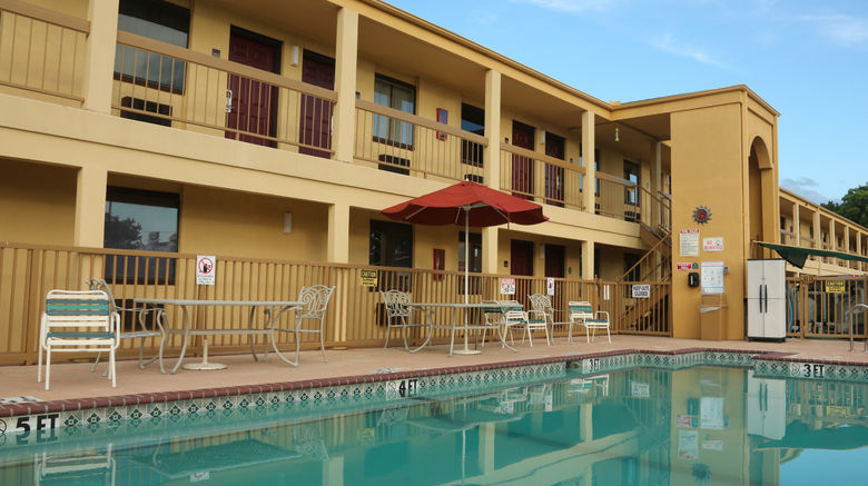 <b>Red Roof Inn Ardmore Exterior</b>. Images powered by <a href="https://leonardo.com/" title="Leonardo Worldwide" target="_blank">Leonardo</a>.