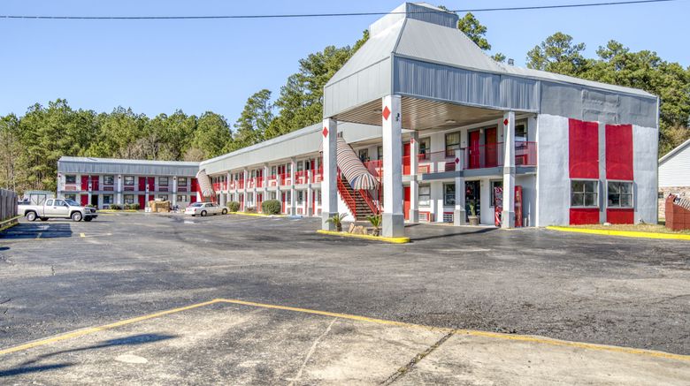 <b>OYO Hotel Pineville LA Hwy 165 Exterior</b>. Images powered by <a href="https://www.leonardoworldwide.com/" title="Leonardo Worldwide" target="_blank">Leonardo</a>.