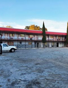 OYO Hotel Alpine TX near University