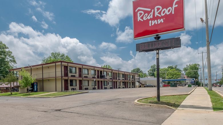 <b>Red Roof Inn Starkville - University Exterior</b>. Images powered by <a href="https://www.leonardoworldwide.com/" title="Leonardo Worldwide" target="_blank">Leonardo</a>.