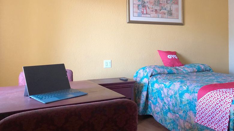 <b>OYO Superior Budget Inn Bartow Room</b>. Images powered by <a href="https://www.leonardoworldwide.com/" title="Leonardo Worldwide" target="_blank">Leonardo</a>.