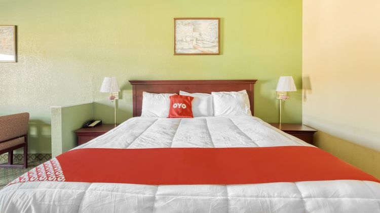 OYO Hotel Grenada West Room