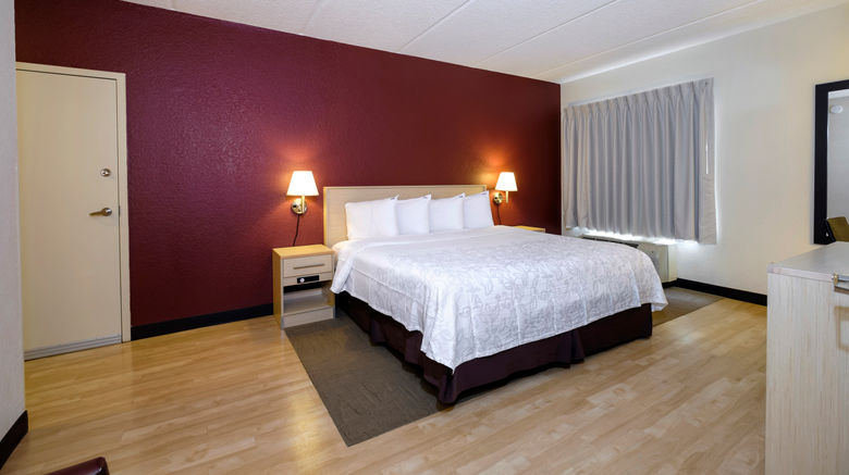<b>Red Roof PLUS+ Gainesville Suite</b>. Images powered by <a href="https://www.leonardoworldwide.com/" title="Leonardo Worldwide" target="_blank">Leonardo</a>.