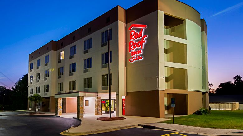 <b>Red Roof Suites Fayetteville-Fort Bragg Exterior</b>. Images powered by <a href="https://www.leonardoworldwide.com/" title="Leonardo Worldwide" target="_blank">Leonardo</a>.