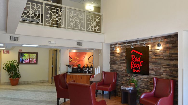 <b>Red Roof Inn San Antonio Airport Lobby</b>. Images powered by <a href="https://www.leonardoworldwide.com/" title="Leonardo Worldwide" target="_blank">Leonardo</a>.