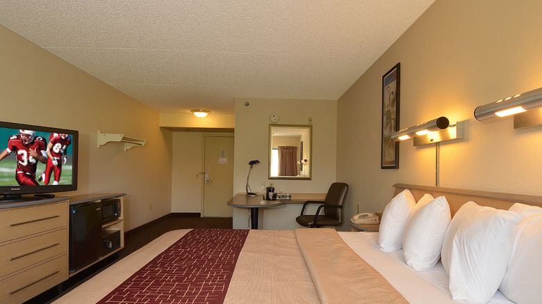 <b>Red Roof Inn San Antonio Airport Room</b>. Images powered by <a href="https://www.leonardoworldwide.com/" title="Leonardo Worldwide" target="_blank">Leonardo</a>.