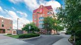 Red Roof PLUS+ Columbus Downtown-Convent Exterior
