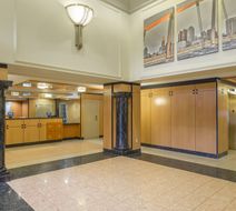 Red Roof PLUS+ Columbus Downtown-Convent Lobby