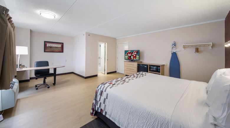 <b>Red Roof Inn Laredo Room</b>. Images powered by <a href="https://www.leonardoworldwide.com/" title="Leonardo Worldwide" target="_blank">Leonardo</a>.