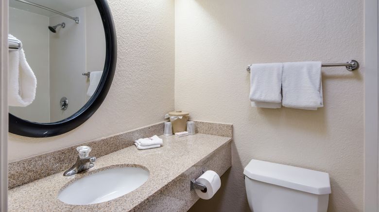 <b>Red Roof Inn Laredo Room</b>. Images powered by <a href="https://www.leonardoworldwide.com/" title="Leonardo Worldwide" target="_blank">Leonardo</a>.