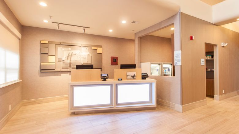 <b>Holiday Inn Express & Suites Santa Fe Lobby</b>. Images powered by <a href="https://www.leonardoworldwide.com/" title="Leonardo Worldwide" target="_blank">Leonardo</a>.