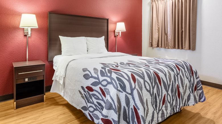 <b>Red Roof Inn Scottsburg Room</b>. Images powered by <a href="https://www.leonardoworldwide.com/" title="Leonardo Worldwide" target="_blank">Leonardo</a>.