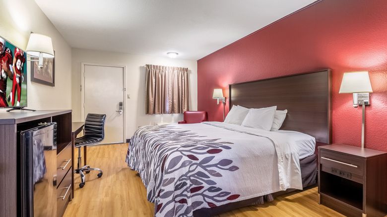 <b>Red Roof Inn Scottsburg Room</b>. Images powered by <a href="https://www.leonardoworldwide.com/" title="Leonardo Worldwide" target="_blank">Leonardo</a>.
