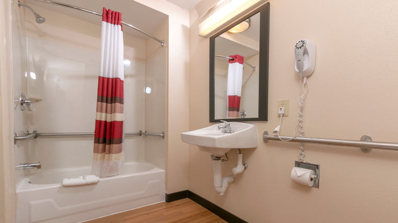 <b>Red Roof PLUS+ Washington DC - Rockville Room</b>. Images powered by <a href="https://www.leonardoworldwide.com/" title="Leonardo Worldwide" target="_blank">Leonardo</a>.