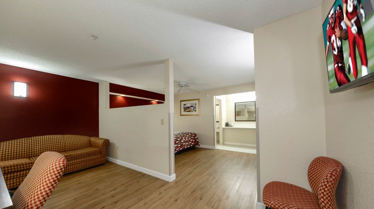 Red Roof Inn Ellenton - Bradenton NE Room