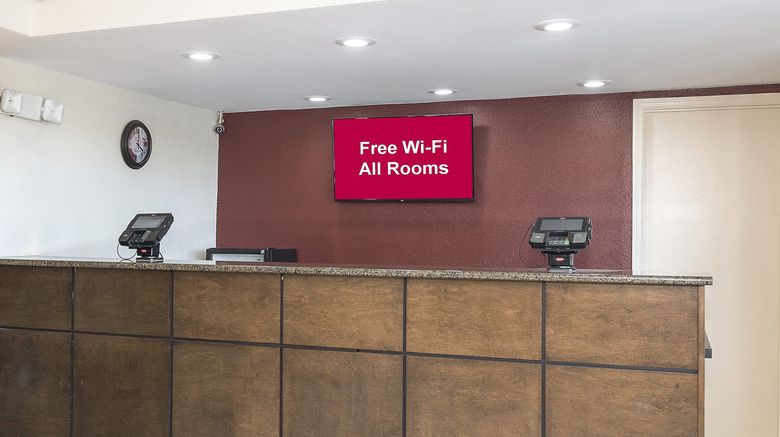 <b>Red Roof Inn Bloomington - Normal/Univer Lobby</b>. Images powered by <a href="https://www.leonardoworldwide.com/" title="Leonardo Worldwide" target="_blank">Leonardo</a>.