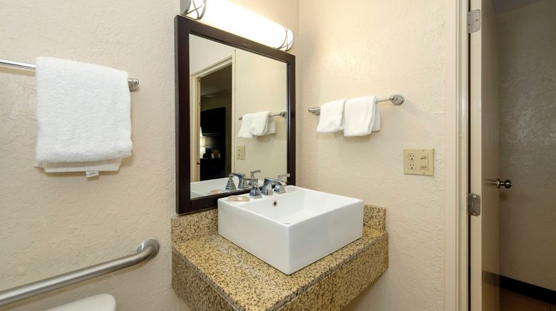<b>Red Roof Inn Jacksonville - Cruise Port Room</b>. Images powered by <a href="https://www.leonardoworldwide.com/" title="Leonardo Worldwide" target="_blank">Leonardo</a>.