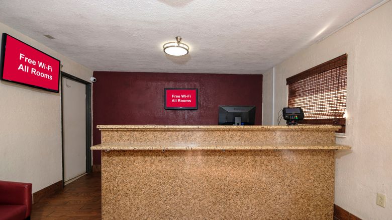 <b>Red Roof Inn Jacksonville - Cruise Port Lobby</b>. Images powered by <a href="https://www.leonardoworldwide.com/" title="Leonardo Worldwide" target="_blank">Leonardo</a>.