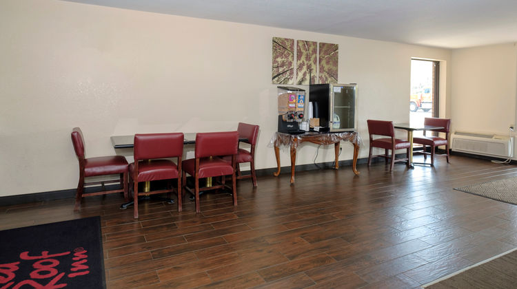 Red Roof Inn Hillsville Lobby