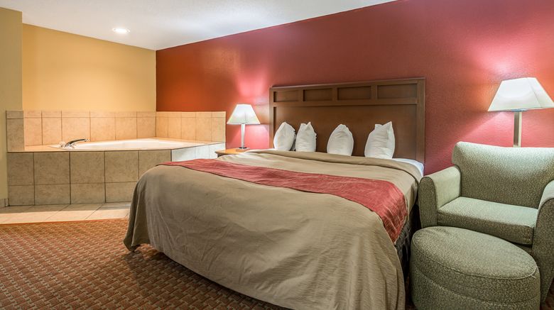 <b>Red Roof Inn & Suites Little Rock Suite</b>. Images powered by <a href="https://www.leonardoworldwide.com/" title="Leonardo Worldwide" target="_blank">Leonardo</a>.