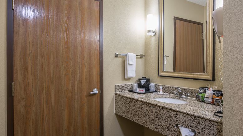 <b>Red Roof Inn & Suites Little Rock Room</b>. Images powered by <a href="https://www.leonardoworldwide.com/" title="Leonardo Worldwide" target="_blank">Leonardo</a>.