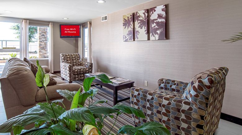 <b>Red Roof Inn & Suites Greenwood, SC Lobby</b>. Images powered by <a href="https://www.leonardoworldwide.com/" title="Leonardo Worldwide" target="_blank">Leonardo</a>.