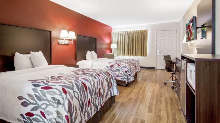 Red Roof Inn Acworth - Emerson/LakePoint Room