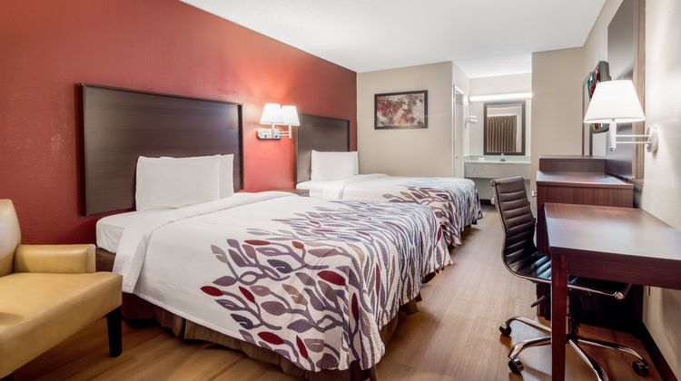 Red Roof Inn Acworth - Emerson/LakePoint Room