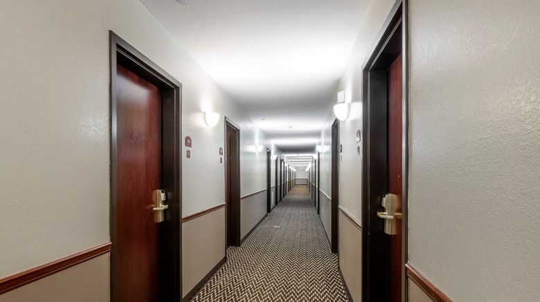<b>Red Roof Inn Hartselle Lobby</b>. Images powered by <a href="https://www.leonardoworldwide.com/" title="Leonardo Worldwide" target="_blank">Leonardo</a>.