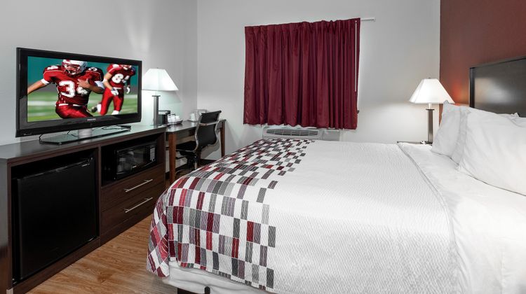 Red Roof Inn Hartselle Room
