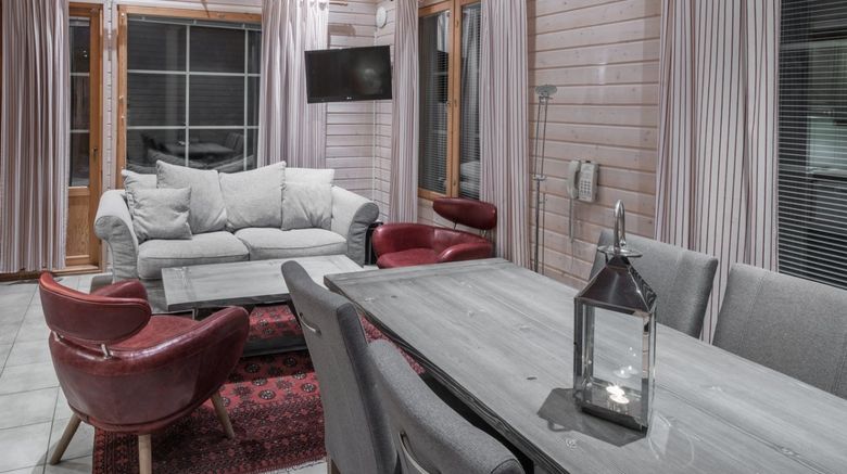 <b>Lapland Hotel Ounasvaara Chalets Room</b>. Images powered by <a href="https://www.leonardoworldwide.com/" title="Leonardo Worldwide" target="_blank">Leonardo</a>.