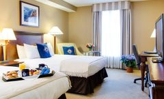 Salem Waterfront Hotel
