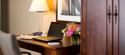 Salem Waterfront Hotel Room