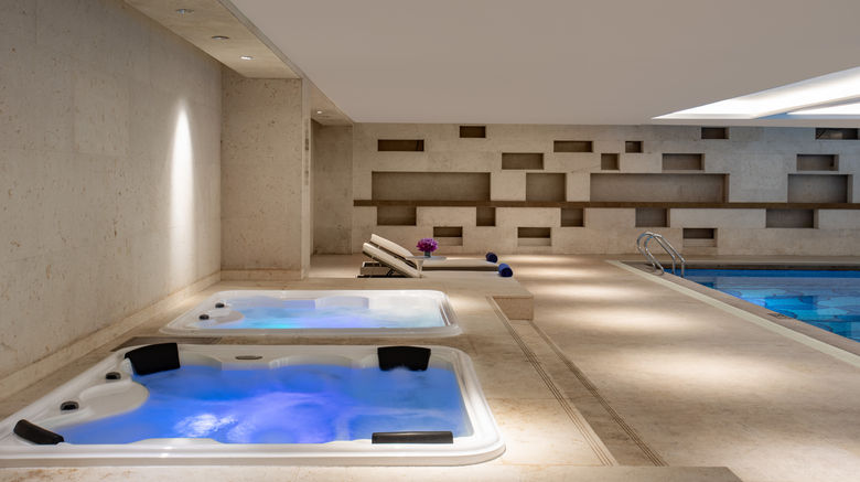 <b>Crowne Plaza Fuzhou South Pool</b>. Images powered by <a href="https://www.leonardoworldwide.com/" title="Leonardo Worldwide" target="_blank">Leonardo</a>.