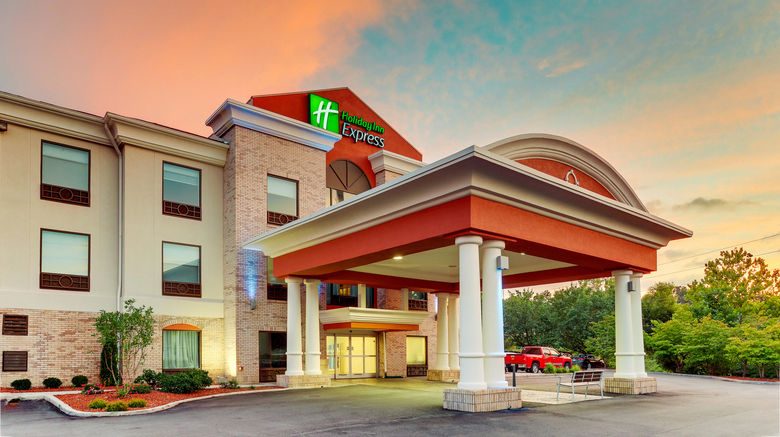 <b>Holiday Inn Express & Suites Exterior</b>. Images powered by <a href="https://www.leonardoworldwide.com/" title="Leonardo Worldwide" target="_blank">Leonardo</a>.
