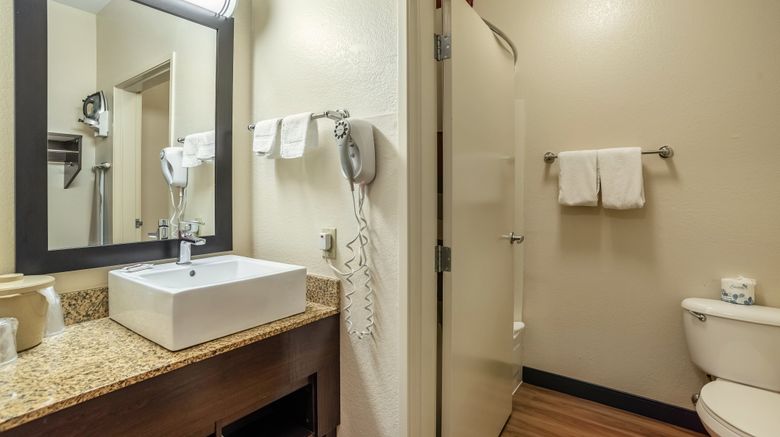 <b>Red Roof PLUS+ Tempe - Phoenix Airport Room</b>. Images powered by <a href="https://www.leonardoworldwide.com/" title="Leonardo Worldwide" target="_blank">Leonardo</a>.