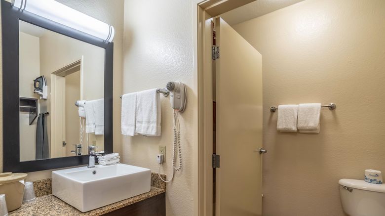 <b>Red Roof PLUS+ Tempe - Phoenix Airport Room</b>. Images powered by <a href="https://www.leonardoworldwide.com/" title="Leonardo Worldwide" target="_blank">Leonardo</a>.