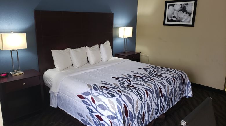 <b>Red Roof Inn Port Allen West LSU Stadium Room</b>. Images powered by <a href="https://www.leonardoworldwide.com/" title="Leonardo Worldwide" target="_blank">Leonardo</a>.