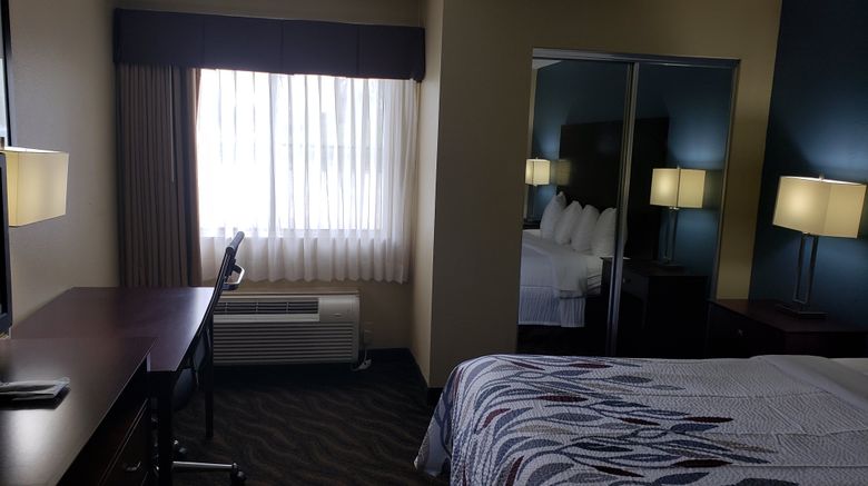 <b>Red Roof Inn Port Allen West LSU Stadium Room</b>. Images powered by <a href="https://www.leonardoworldwide.com/" title="Leonardo Worldwide" target="_blank">Leonardo</a>.