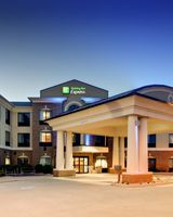 Holiday Inn Express Hotel & Suites Peru