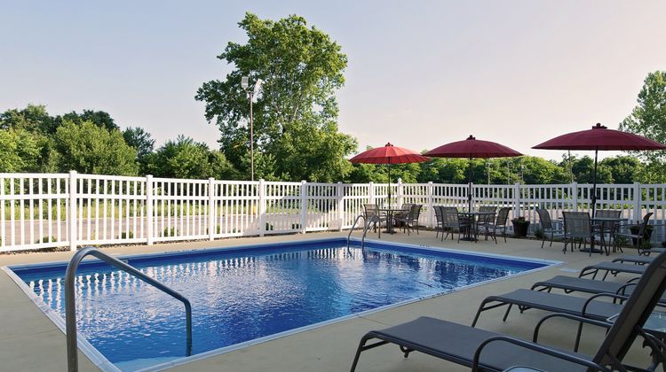 Red Roof Inn Georgetown, IN - Louisville Pool