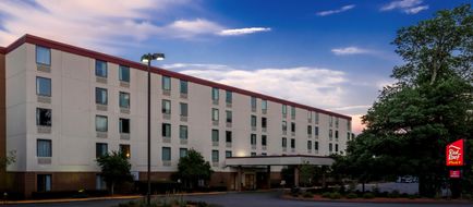 Red Roof PLUS+ Boston-Mansfield/ Foxboro Exterior