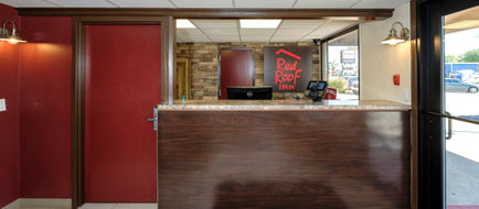 Red Roof Inn Vermillion - USD Lobby