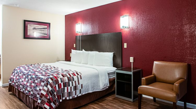 Red Roof Inn Slidell Room