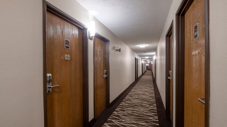 <b>Red Roof Inn Bristol Lobby</b>. Images powered by <a href="https://www.leonardoworldwide.com/" title="Leonardo Worldwide" target="_blank">Leonardo</a>.