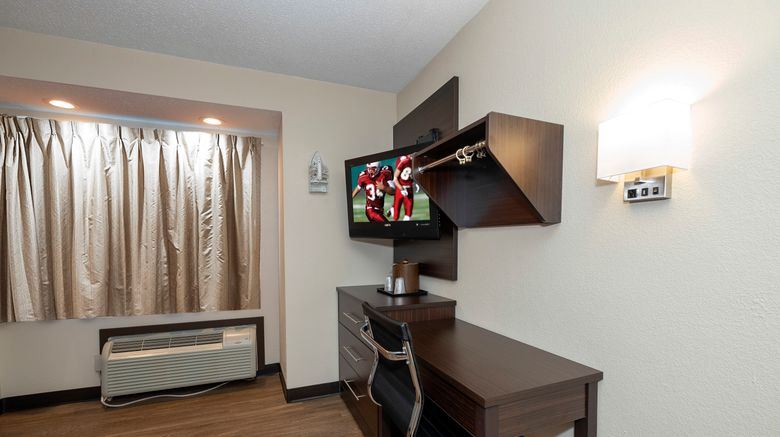 <b>Red Roof Inn Springfield, MO Room</b>. Images powered by <a href="https://www.leonardoworldwide.com/" title="Leonardo Worldwide" target="_blank">Leonardo</a>.